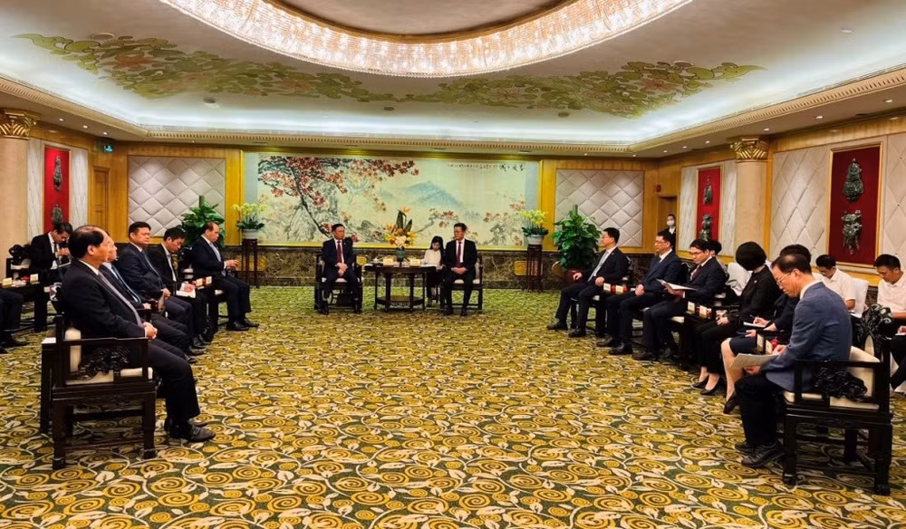 越南河内市与中国广东省广州市加强贸易旅游合作 ảnh 1