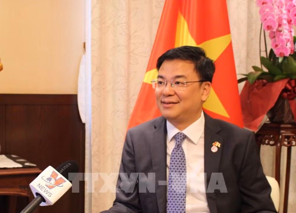 越日建交50周年：越南驻日大使范光校强调两国在绿色转型中的合作潜力 ảnh 1