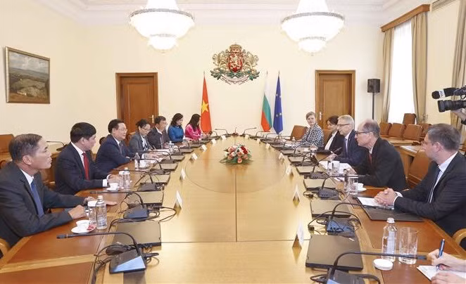 王廷惠会见保加利亚总理 出席促进越保双边合作政策与法律论坛 ảnh 2 王廷惠会见保加利亚总理 出席促进越保双边合作政策与法律论坛 ảnh 2