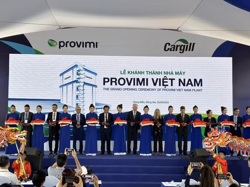 美国最大农业公司在同奈省投建的动物营养品生产厂正式竣工 ảnh 1