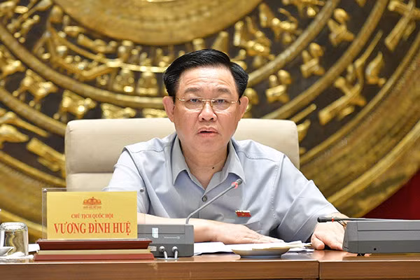 国会主席王廷惠与第九届全球青年议员大会组委会举行工作会议 ảnh 2 国会主席王廷惠与第九届全球青年议员大会组委会举行工作会议 ảnh 2