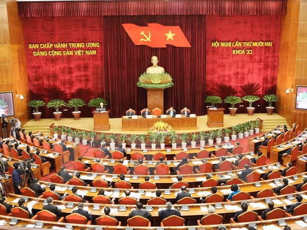 越共十一届十二中全会第五天新闻公报 ảnh 1
