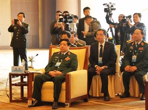 越南国防部长冯光青：制定合作机制让承诺落到实处 ảnh 1