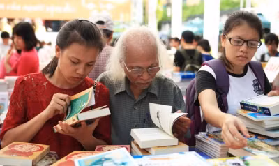2015年秋季图书节：大家人一起看书 ảnh 1