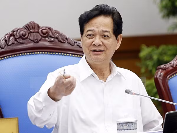 阮晋勇总理：及时做出政策反应力争完成各项经济社会目标 ảnh 1