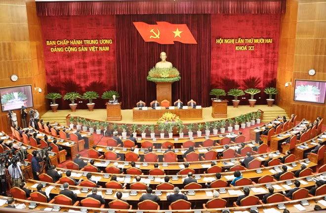 越共十一届十二中全会进入第二天发表新闻公报 ảnh 1