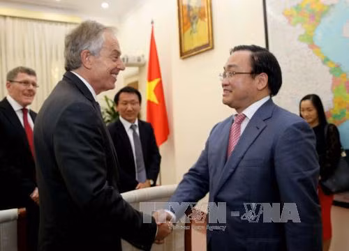 黄忠海副总理会见英国前首相布莱尔 ảnh 1