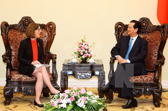 越南政府总理阮晋勇会见美国俄勒冈州州长凯特•布朗 ảnh 1 越南政府总理阮晋勇会见美国俄勒冈州州长凯特•布朗 ảnh 1