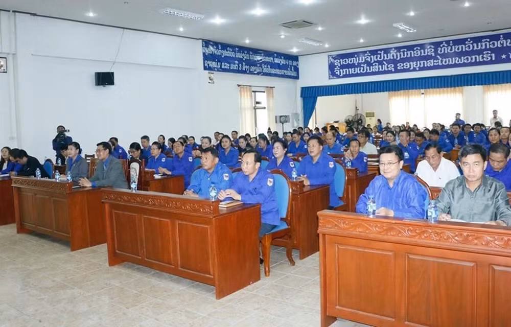 老挝人民革命青年团举行胡志明思想论坛 ảnh 1