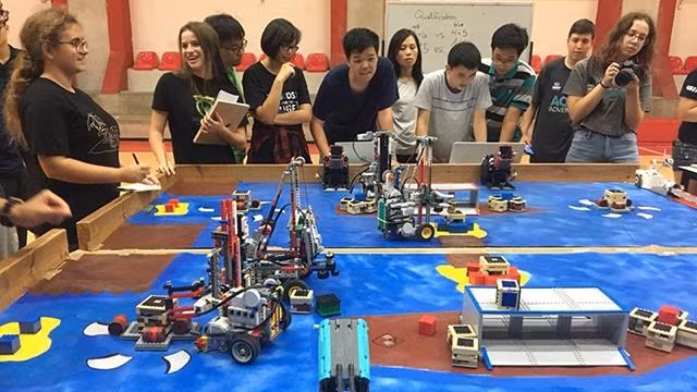 越南学生代表团赴以色列参加机器人夏令营 ảnh 1