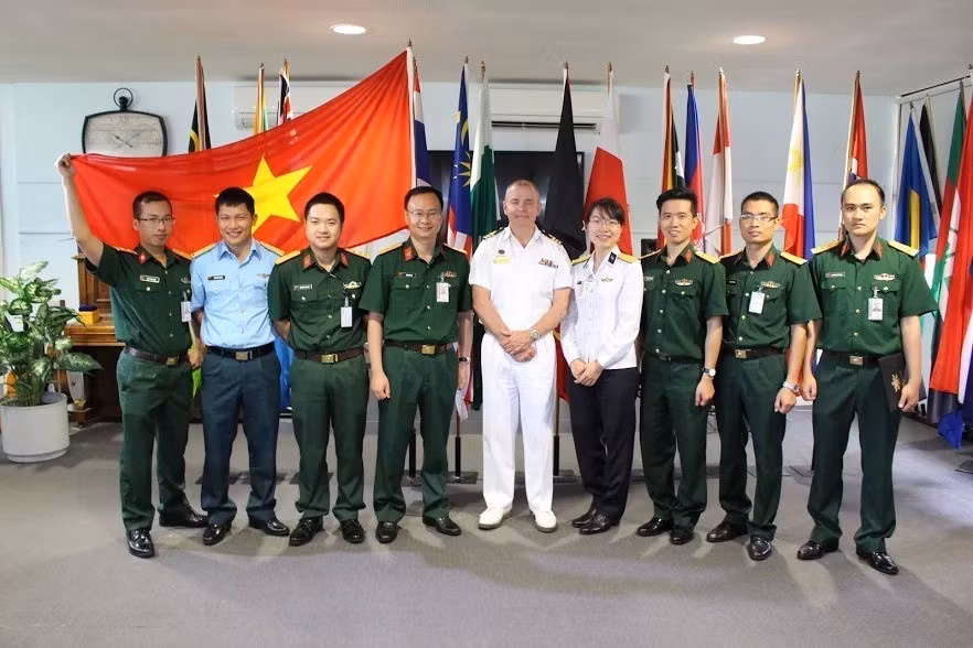 澳大利亚向东盟各成员国提供“战略研究硕士”奖学金 ảnh 1