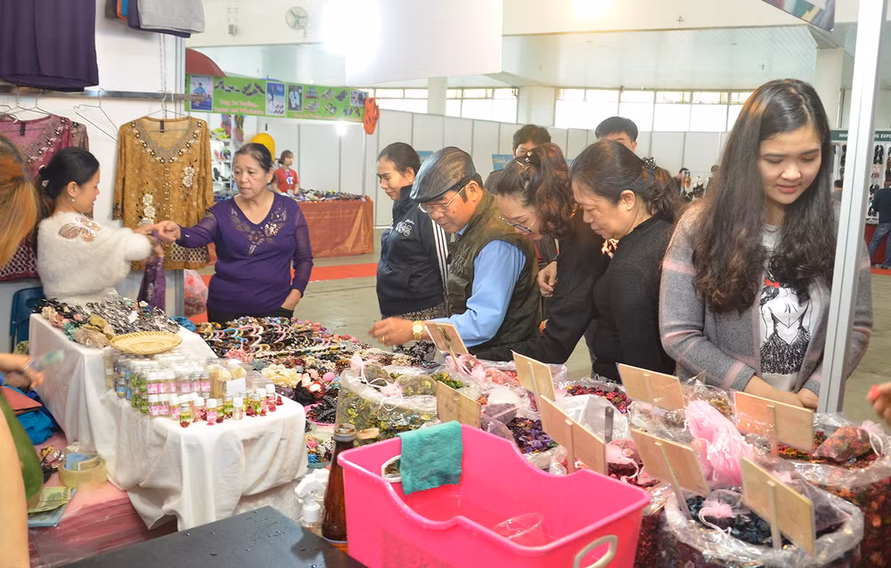 泰国产品周活动在海防市举行 ảnh 2