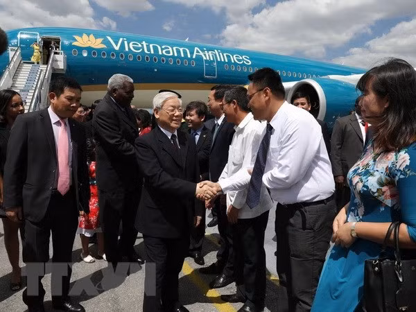 越共中央总书记阮富仲开始对古巴进行国事访问 ảnh 1