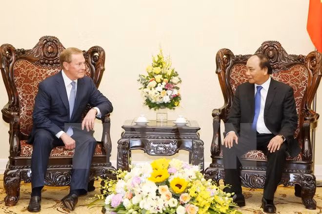 越南政府总理阮春福会见美国投资商代表团 ảnh 1 越南政府总理阮春福会见美国投资商代表团 ảnh 1