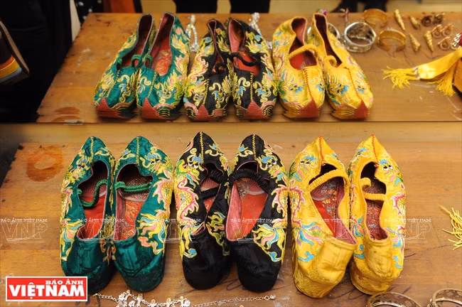 母道的跳神礼仪 ảnh 3