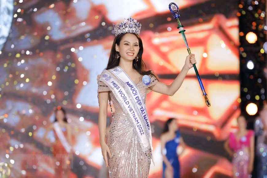 2022年越南世界小姐出炉 黄阮梅芳佳丽加冕 ảnh 1