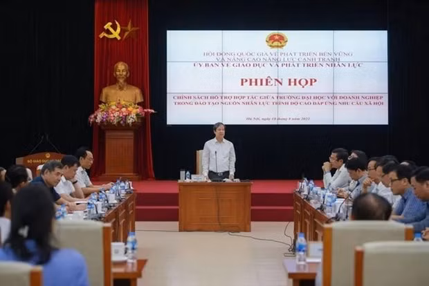 加强校企之间的合作 ảnh 1