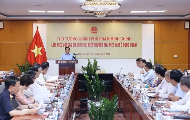 范明政总理：越南驻外经商机构应为国内企业提供更大支持 ảnh 1
