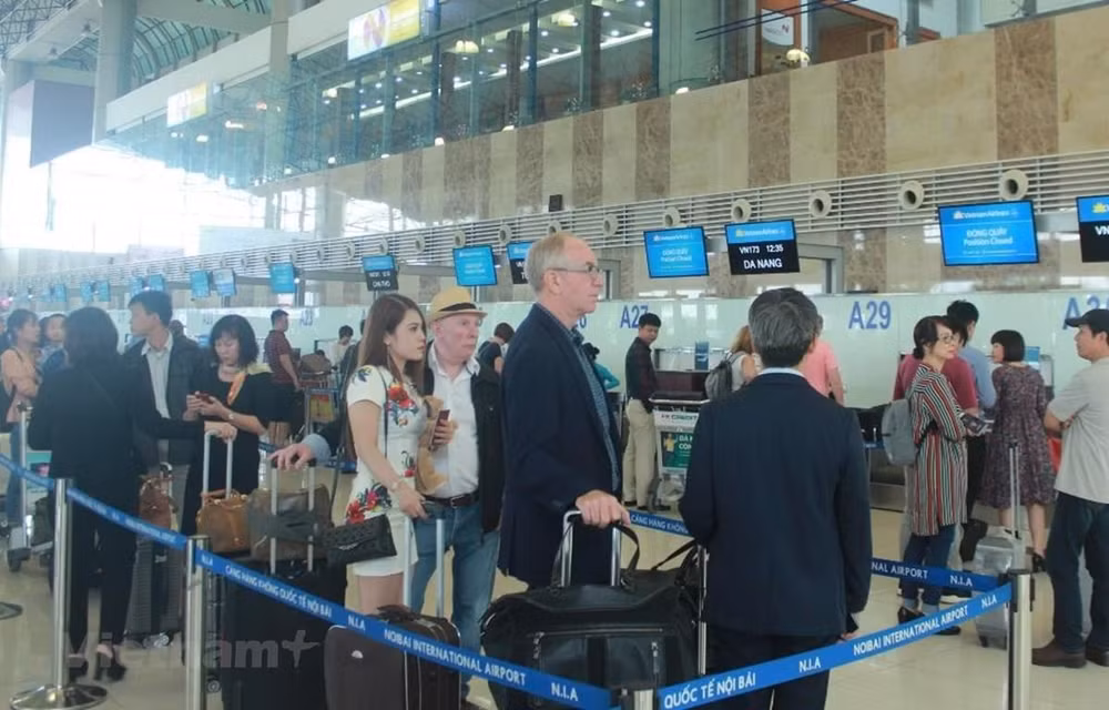 新山一国际机场荣获预防新冠肺炎国际证书 ảnh 1