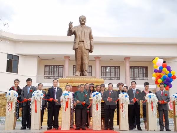 越老注重加强人力资源培训合作 ảnh 1