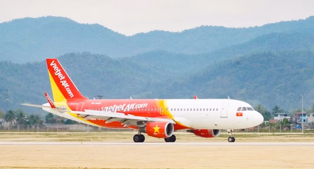 奠边府大捷70周年:越捷航空增加飞往奠边府的航班数量 ảnh 2 奠边府大捷70周年:越捷航空增加飞往奠边府的航班数量 ảnh 2