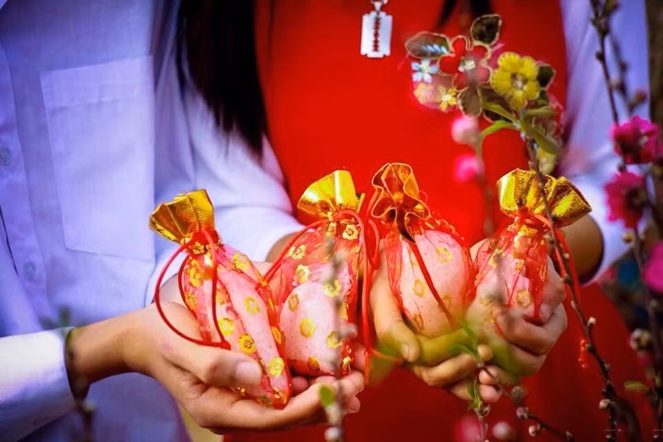 春节初一买盐——越南人过年的习俗 ảnh 1