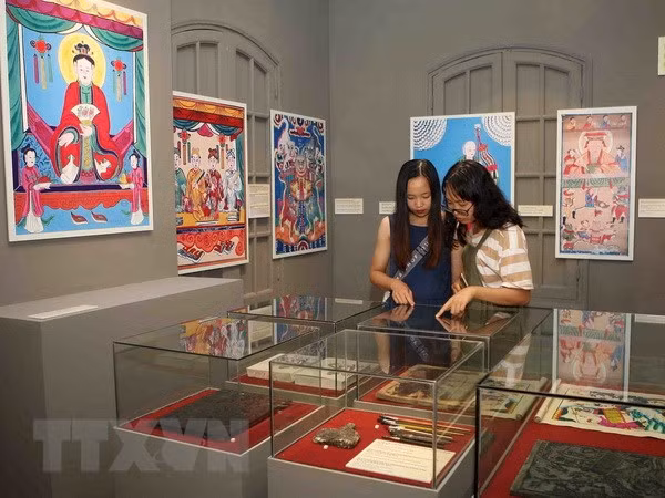 越南民间绘画作品展在升龙皇城开展 ảnh 1