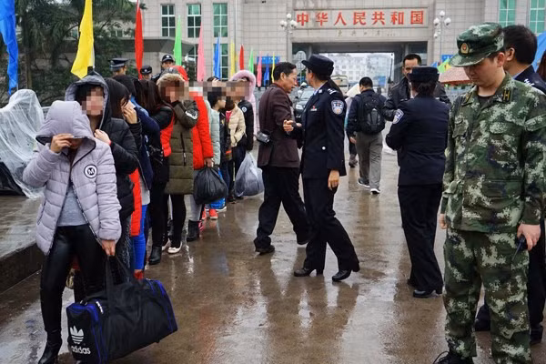 越南打击人口贩卖行为的努力不容否定 ảnh 2