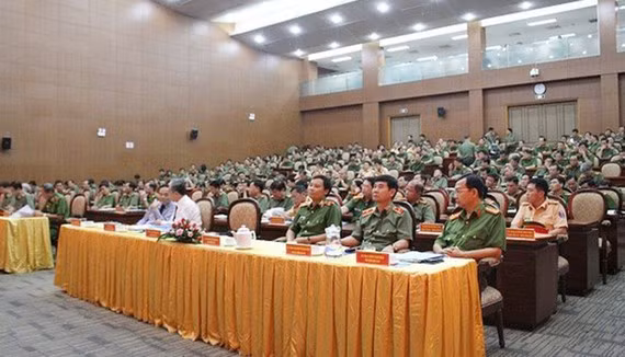 2020年上半年胡志明市侦破刑事案件1057起 打掉各类犯罪团伙362个 ảnh 2