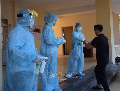 越南新增12例新冠肺炎确诊病例 ảnh 1