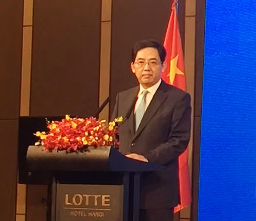 中国驻越南大使馆举行中国国庆67周年招待会 ảnh 1 中国驻越南大使馆举行中国国庆67周年招待会 ảnh 1