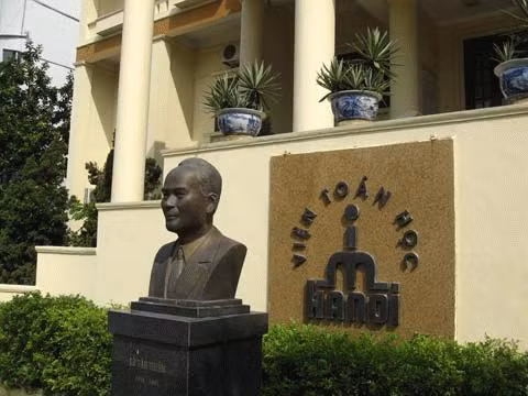 越南数学高级研究院同法国国家发展研究院签署合作协议 ảnh 1