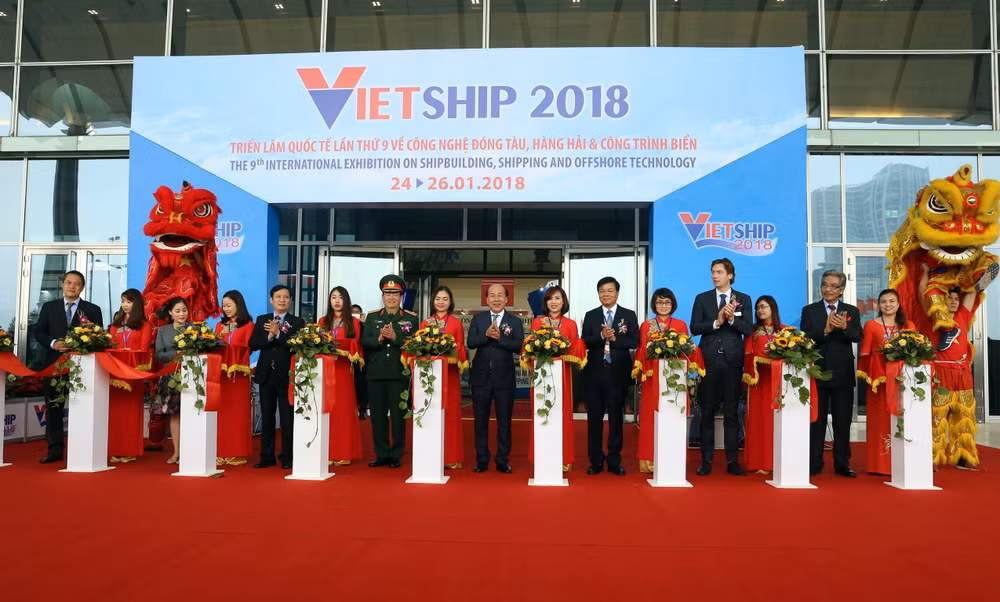 2018年第九届越南国际航海运输及造船工业展览会正式开幕 ảnh 1