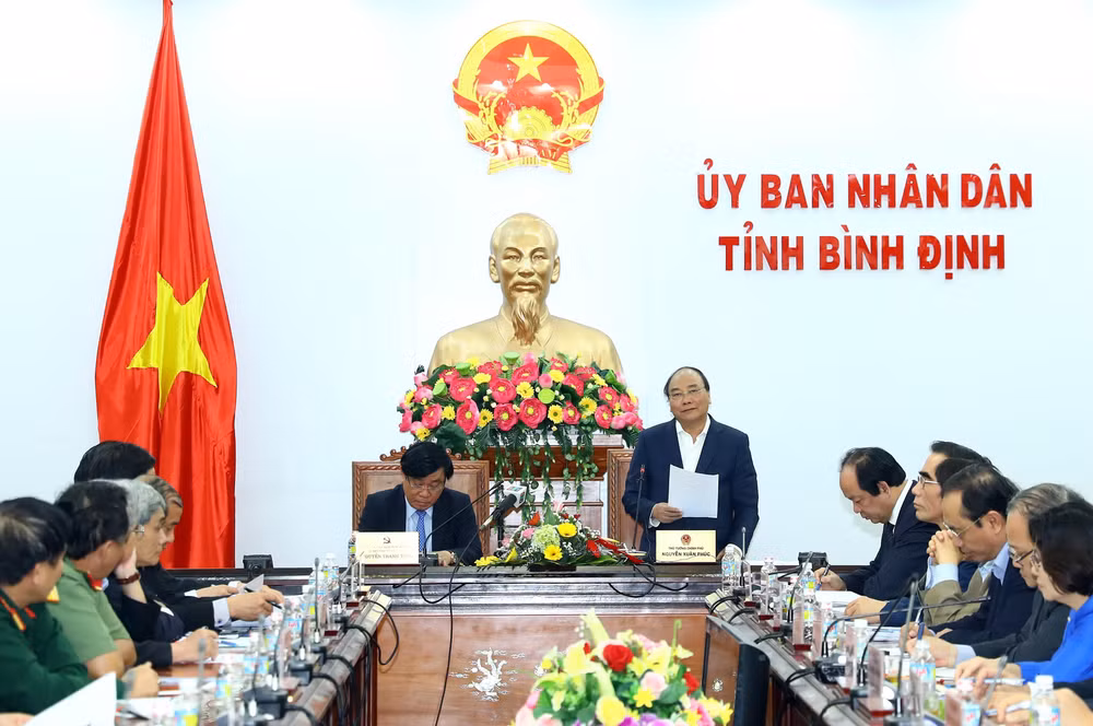 阮春福总理：在开发旅游过程中有效发挥平定省文化特色 ảnh 1