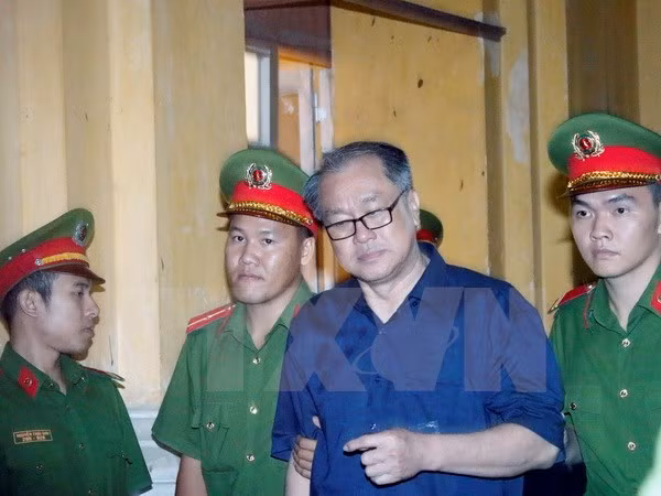 胡志明市人民法院再次开庭初审越南建设股份商业银行原董事长范功名腐败一案 ảnh 1 胡志明市人民法院再次开庭初审越南建设股份商业银行原董事长范功名腐败一案 ảnh 1