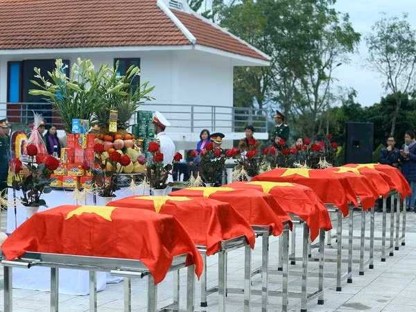 将在柬牺牲的94具越南志愿军及专家遗骸归国安葬 ảnh 1