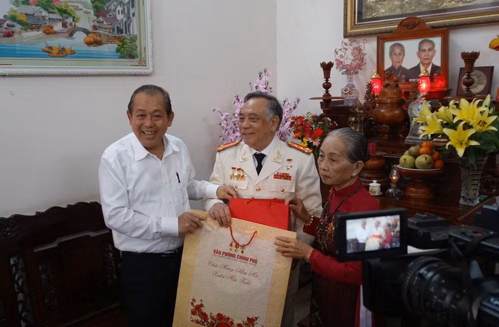 张和平:金瓯省需采取突破性措施来确保经济可持续发展 ảnh 2 张和平:金瓯省需采取突破性措施来确保经济可持续发展 ảnh 2
