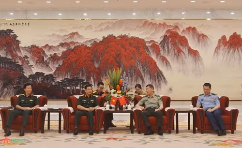 潘文江部长会见中国国防部长 ảnh 2 潘文江部长会见中国国防部长 ảnh 2