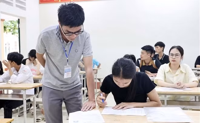 2023年高中毕业考试：超过100万名考生办理考试手续 ảnh 1