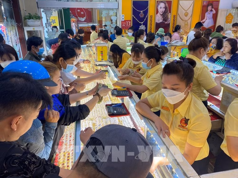 美联储加息，2月2日上午越南国内一两黄金卖出价上涨20万越盾 ảnh 1