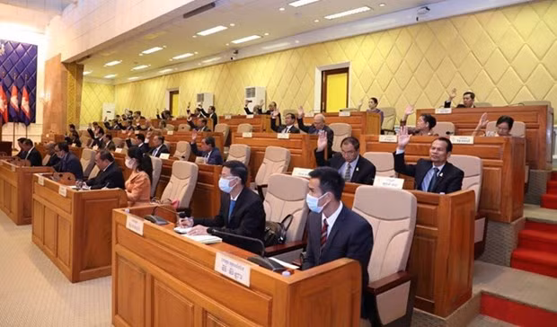 柬埔寨参议院通过了《反洗钱和恐怖融资法》 ảnh 1