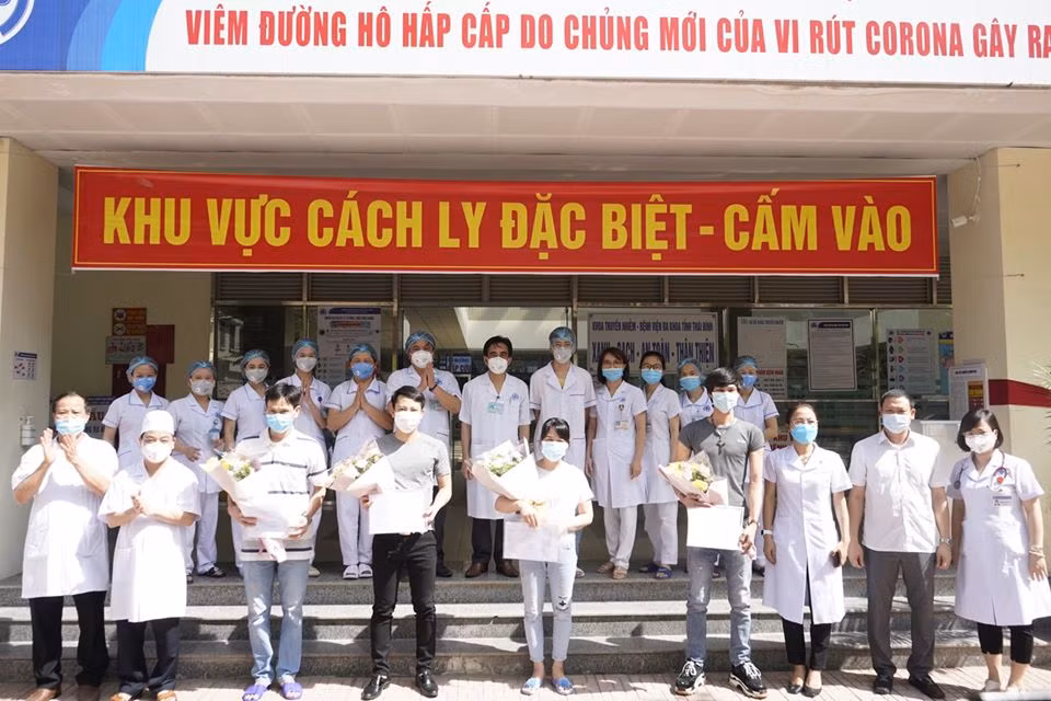 越南新增4例治愈病例 累计治愈302例 ảnh 1