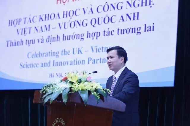 英国承诺优先同越南合作发展科学技术 ảnh 1