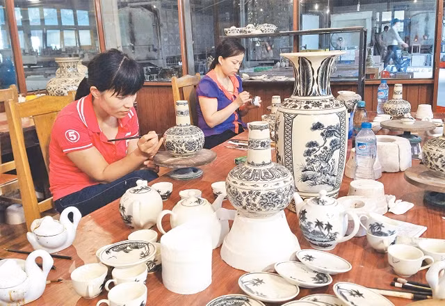 舟逗——越南传统陶器品牌努力走出国门 ảnh 1