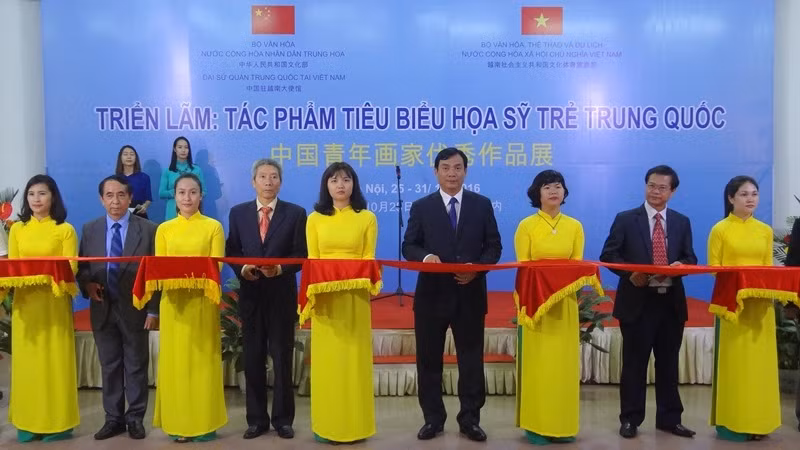 中国青年画家优秀作品展亮相河内 ảnh 1