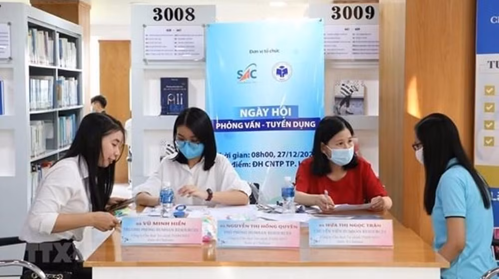 越南全国因新冠疫情失业人数超过140万多人 ảnh 1