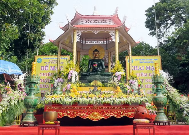 世界和平玉佛恭迎大典在太原省举行 ảnh 1 世界和平玉佛恭迎大典在太原省举行 ảnh 1