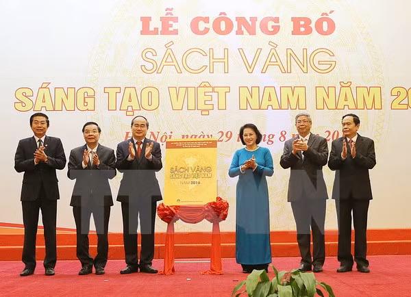 “2016年越南创新金书”公布仪式在河内举行 ảnh 1 “2016年越南创新金书”公布仪式在河内举行 ảnh 1