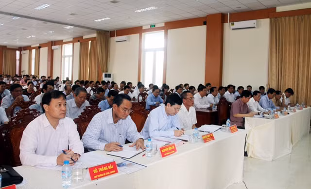 优先对九龙江三角洲地区重点交通基础设施建设项目进行投资 ảnh 3