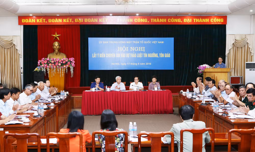 保障各阶层人民信仰宗教自由权 ảnh 1